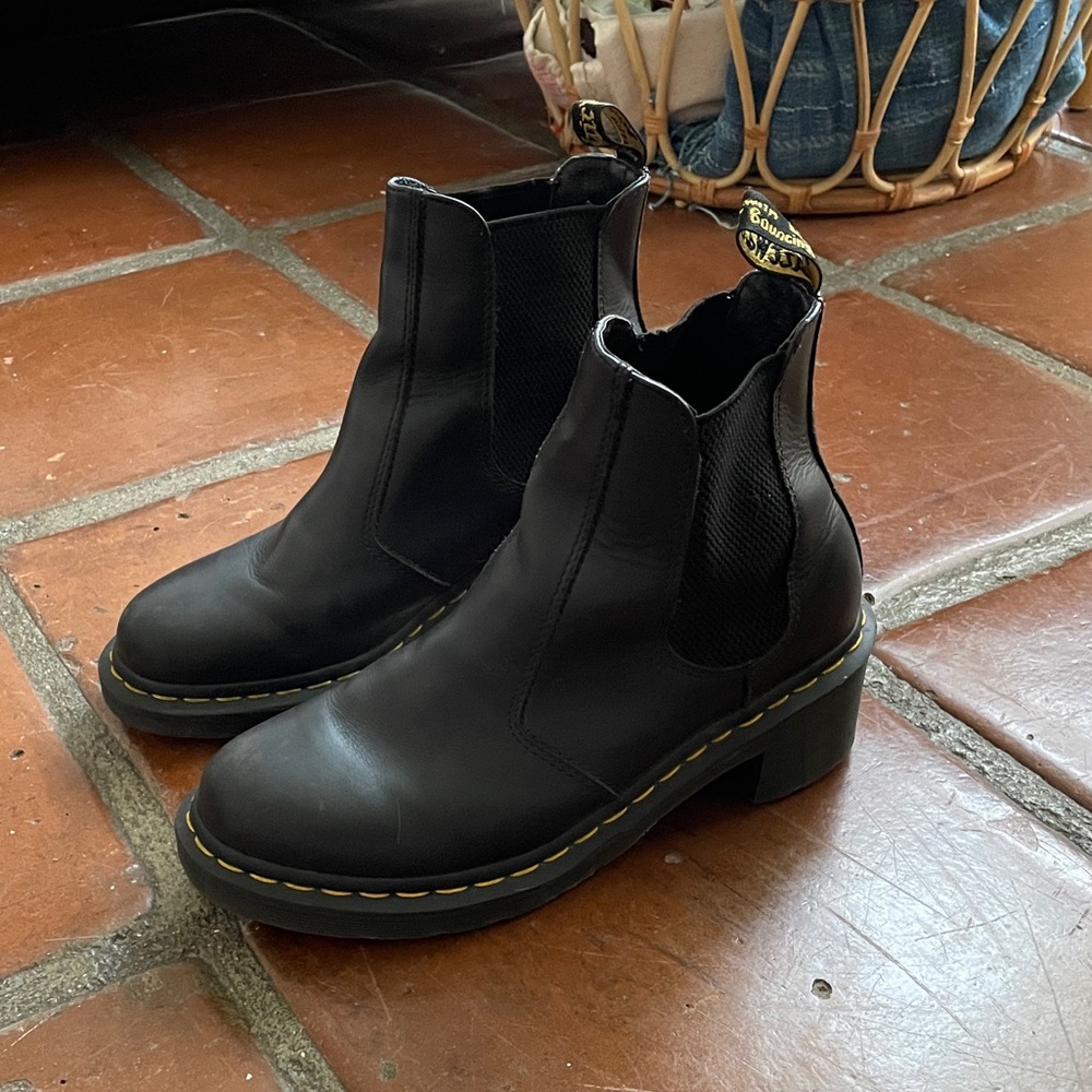 Dr. Martens CADENCE WOMEN'S LEATHER HEELED CHELSEA BOOTS US sz 9